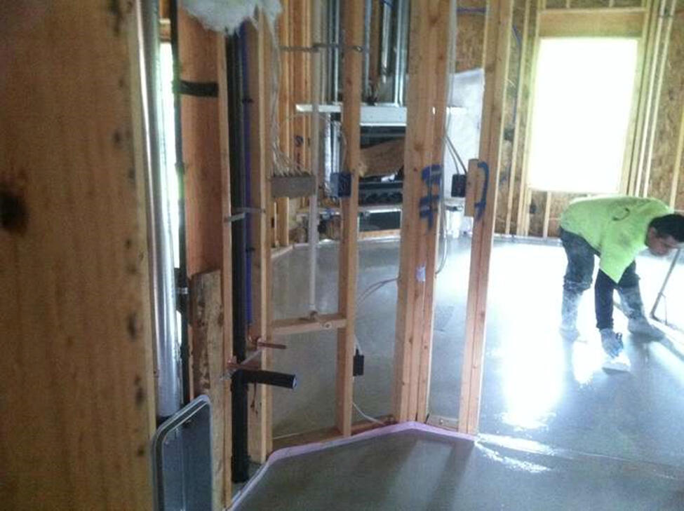 Radiant floor thin slab pour